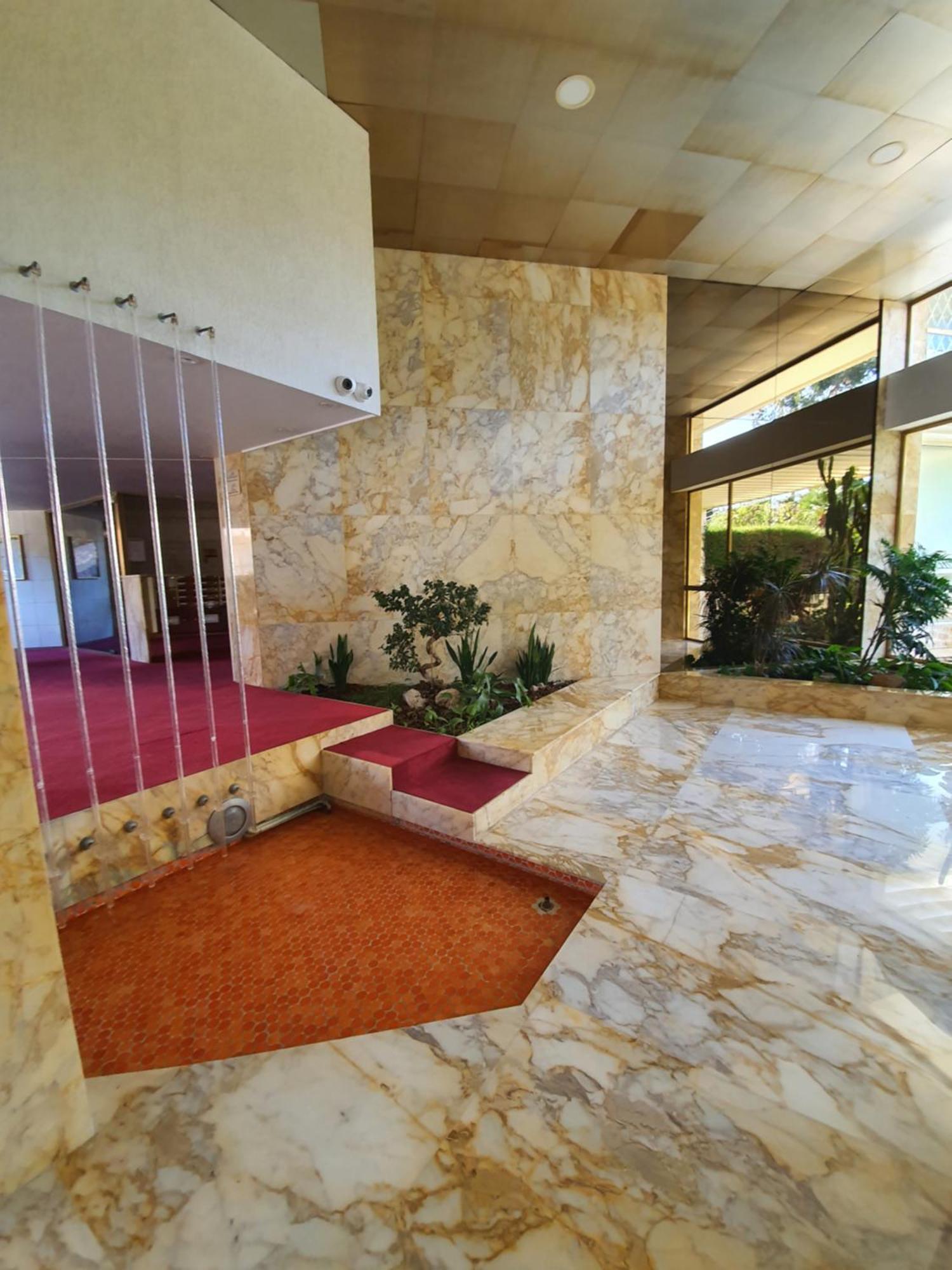 Jolies Lavandes, By Welcome To Cannes Luaran gambar